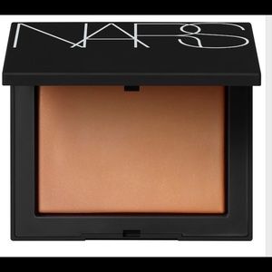 NARS Light Reflecting Pressed Setting Powder